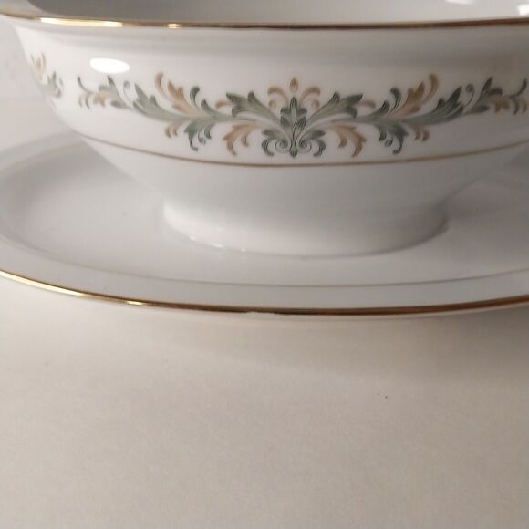 Noritake BARCELONA 6673 Gravy Boat Attached Base Gold Trim Discontinued - Picture 6 of 10